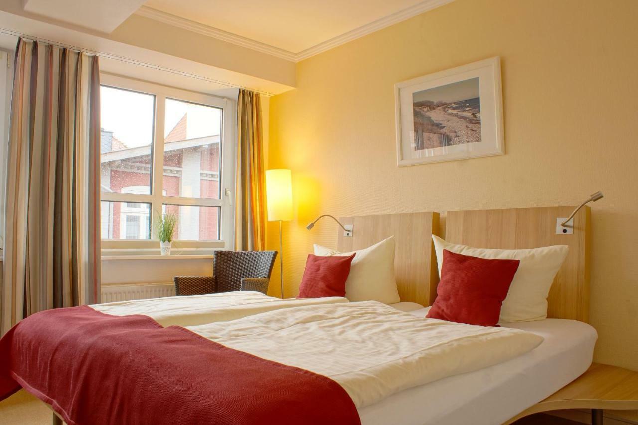 Baltic Koelln Hotel Хайлигенхафен Экстерьер фото